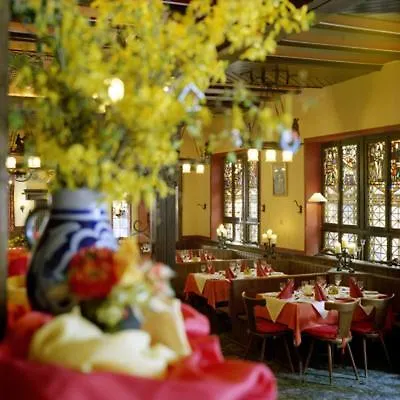 Hotel Lindenwirt 3*