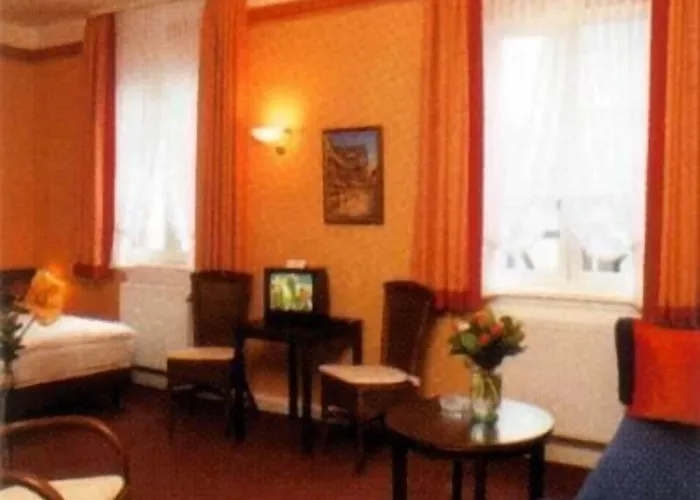 Lindenwirt 3* Rüdesheim nad Renem