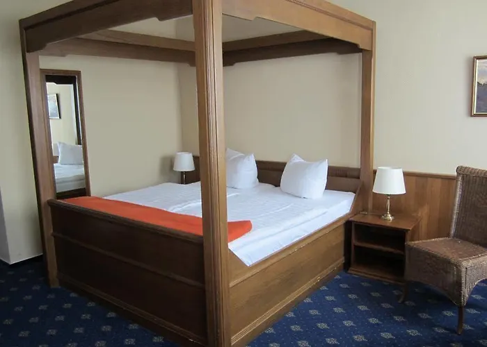 Lindenwirt Hotel Rüdesheim nad Renem